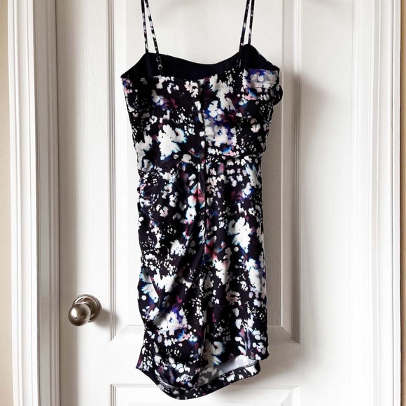 MARCIANO Night Motion Ruched Dress NWT - Picture 12 of 13